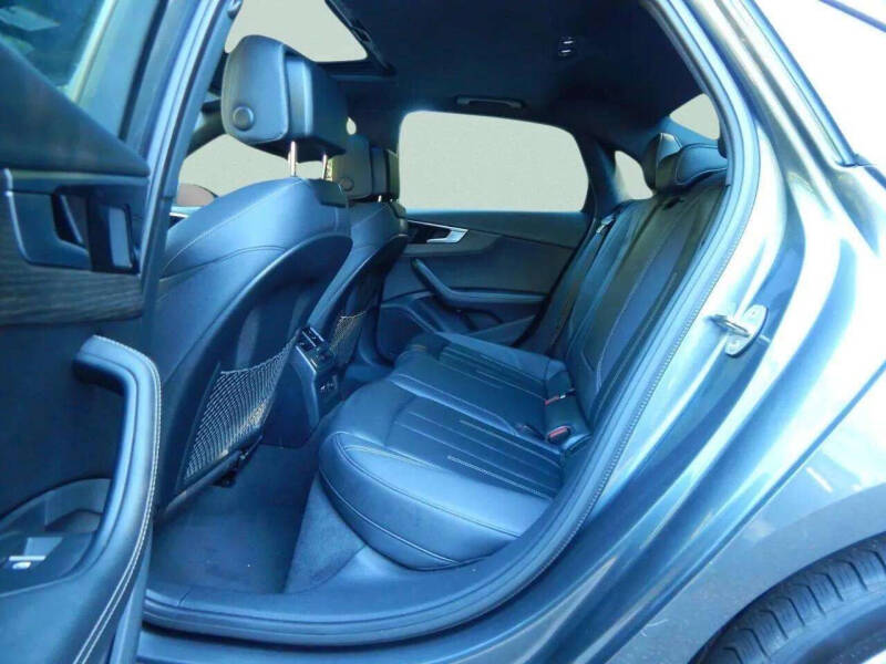 2022 Audi A4 quattro S line Prem Plus 45 TFSI