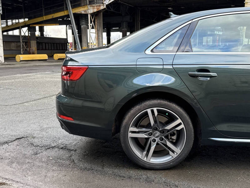 2017 Audi A4 2.0T quattro Premium Plus