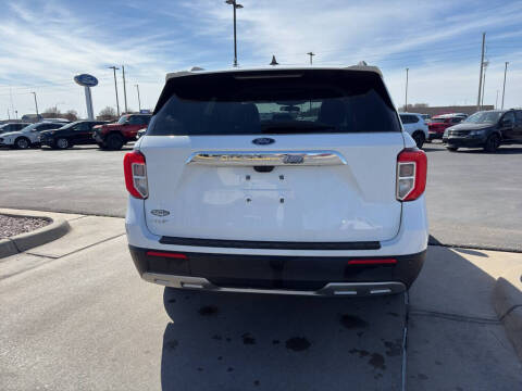 2024 Ford Explorer XLT