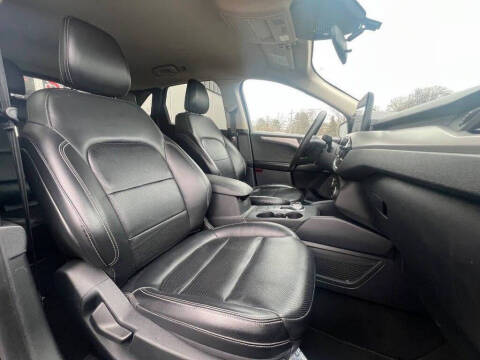 2020 Ford Escape SEL