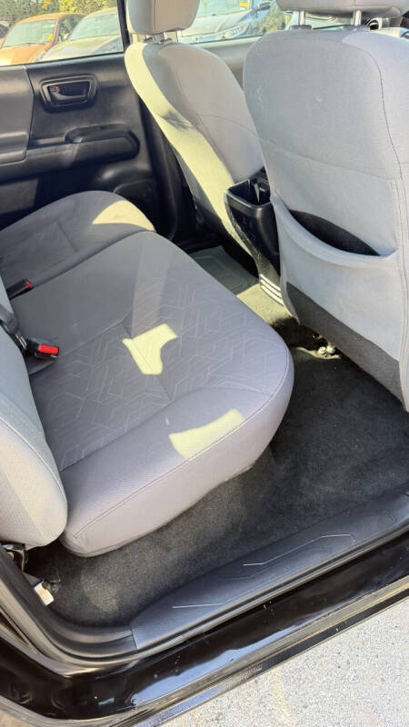 2017 Toyota Tacoma SR5