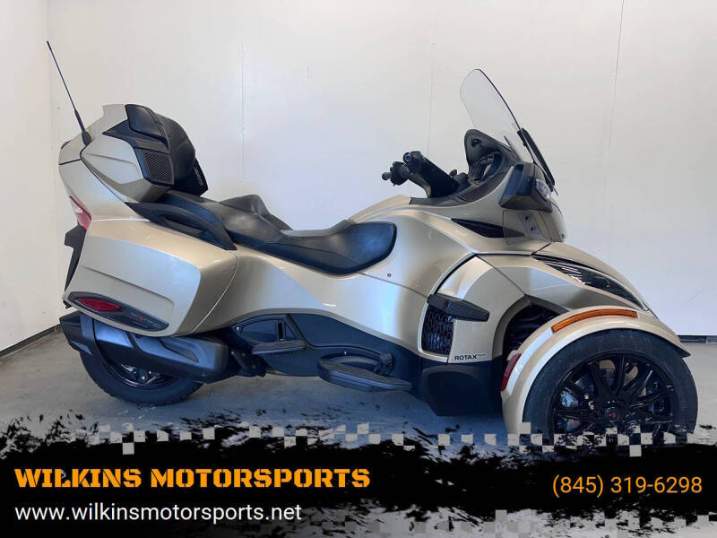 2018 Can-Am Spyder RT Champagne Dark
