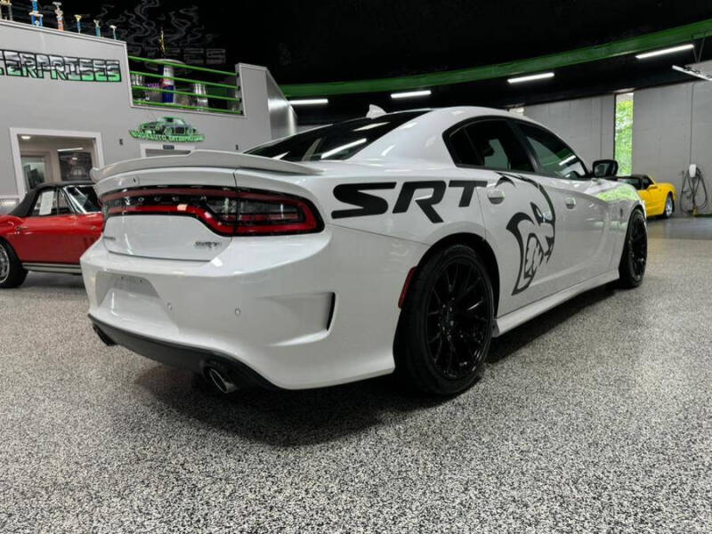 2016 Dodge Charger SRT Hellcat
