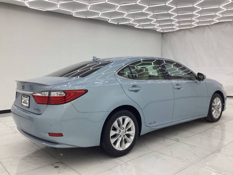 2013 Lexus ES 300h