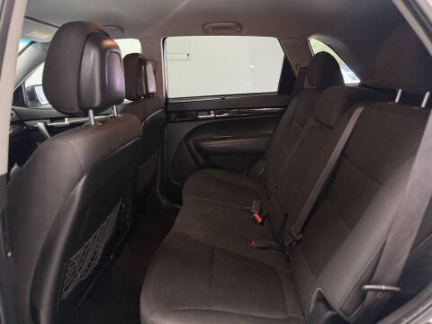 2014 Kia Sorento LX