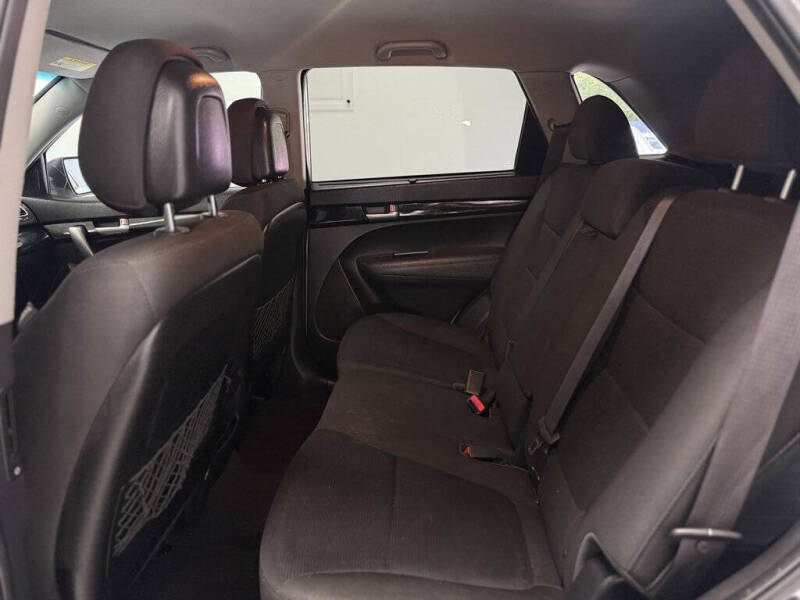 2014 Kia Sorento LX