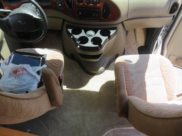 2006 Ford E-Series E-350 SD