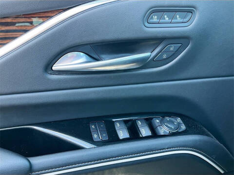 2024 Cadillac Escalade ESV Premium Luxury