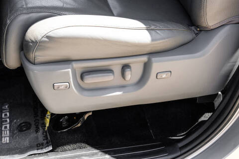 2017 Toyota Sequoia Platinum