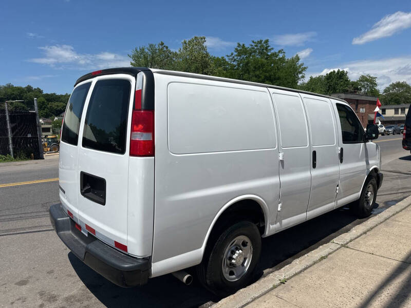 2019 Chevrolet Express 2500