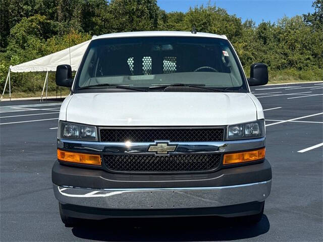 Used 2022 Chevrolet Express Cargo Work Van with VIN 1GCWGAFP7N1252510 for sale in Columbia, TN