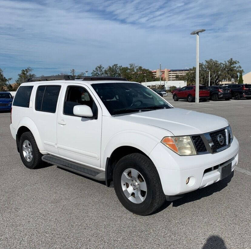 2007 white nissan pathfinder