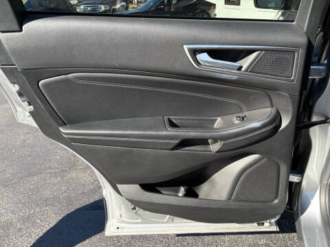 2023 Ford Edge Titanium