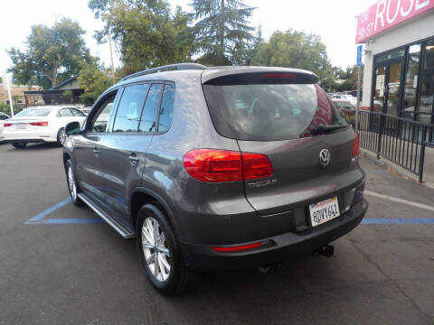 2015 Volkswagen Tiguan SE 4Motion