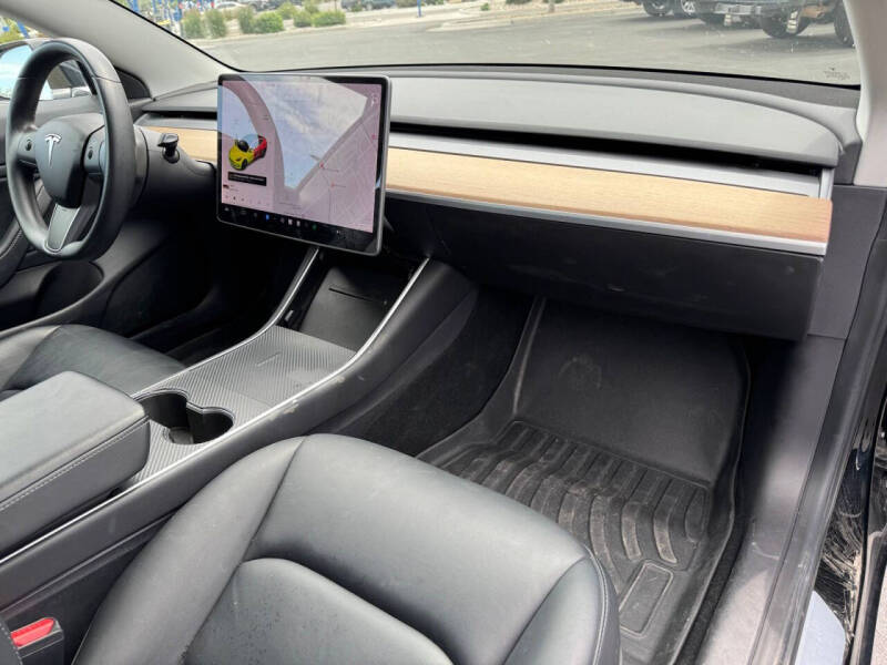 2019 Tesla Model 3 Mid Range