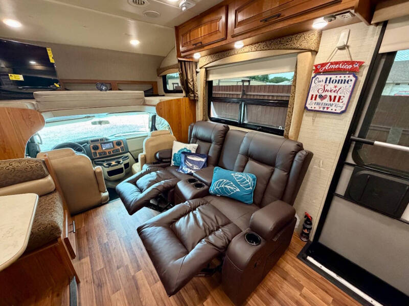 2017 Jayco Greyhawk 30X