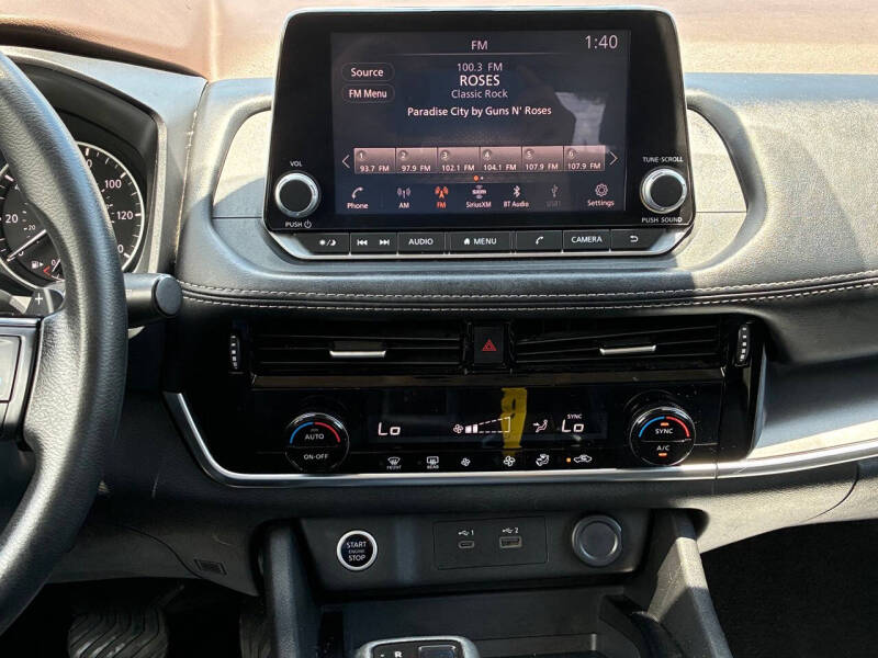 2021 Nissan Rogue SV