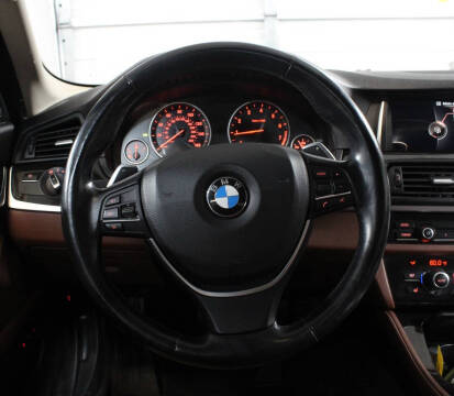 2016 BMW 5 Series 528i xDrive