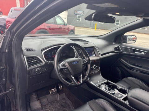 2020 Ford Edge ST
