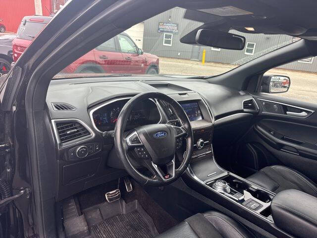 2020 Ford Edge ST