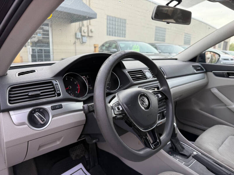 2016 Volkswagen Passat 1.8T S