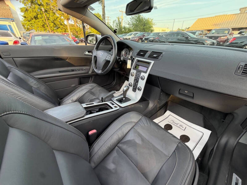 2011 Volvo C70 T5