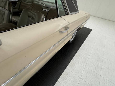 1964 Ford Thunderbird