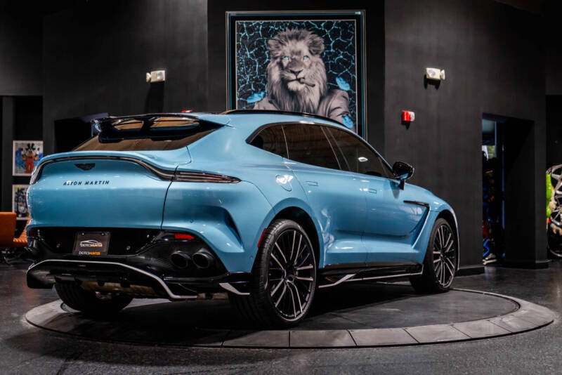 2023 Aston Martin DBX 707