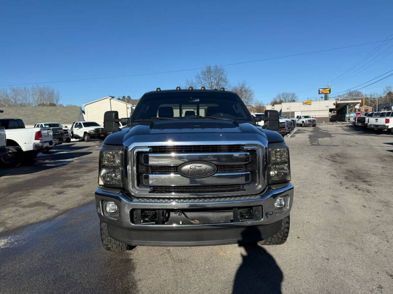 2016 Ford F-350 Super Duty Lariat photo 3