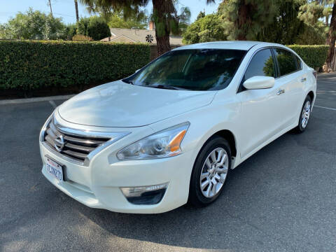 2015 Nissan Altima for sale at Gold Rush Auto Wholesale in Sanger CA