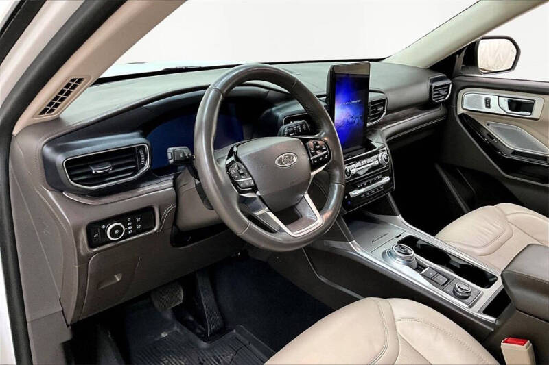 2023 Ford Explorer Platinum