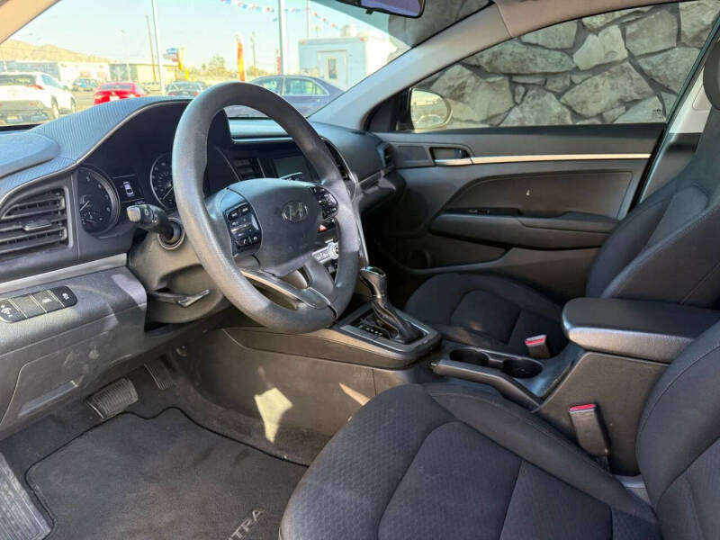 2020 Hyundai Elantra