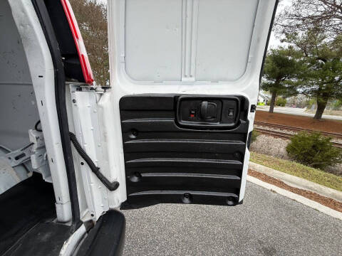 2020 Chevrolet Express 2500