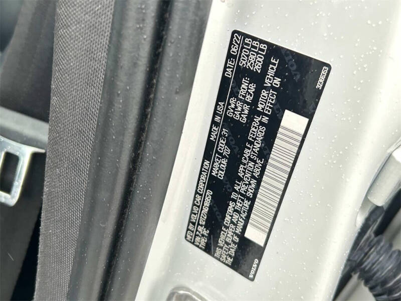 2022 Volvo S60 B5 Momentum