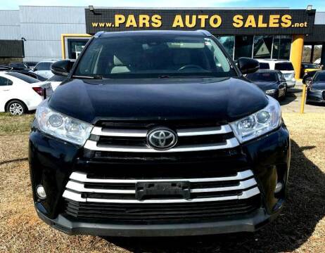 2017 Toyota Highlander for sale at Pars Auto Sales Inc in Stone Mountain GA