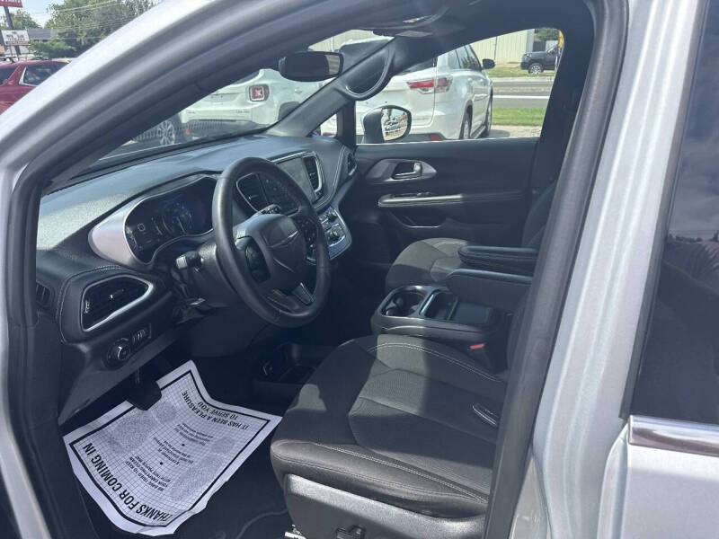 2023 Chrysler Pacifica Touring