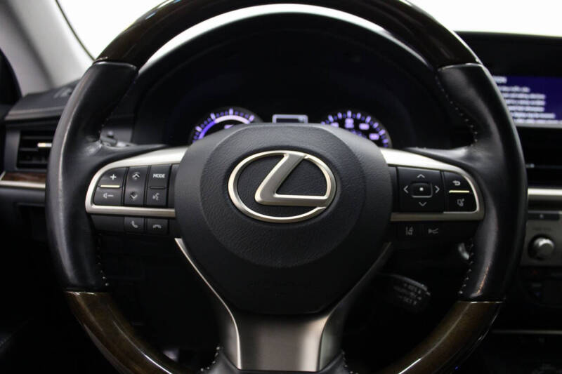 2018 Lexus ES 300h