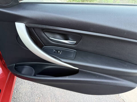 2016 BMW 3 Series 320i