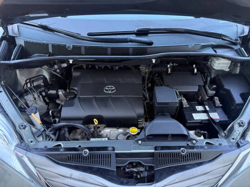 2014 Toyota Sienna