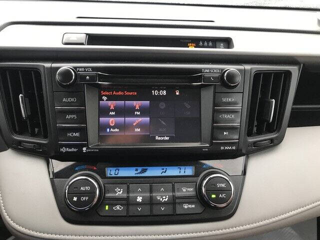 2017 Toyota RAV4 XLE