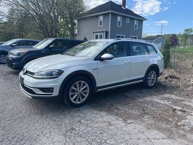 2019 Volkswagen Golf Alltrack for sale at The Car Shoppe in Queensbury NY