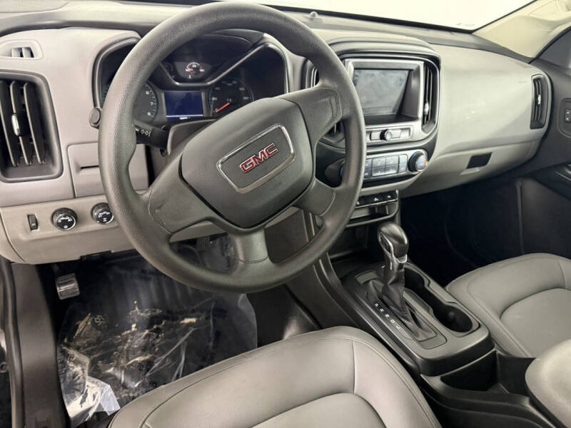 2022 GMC Canyon Elevation Standard