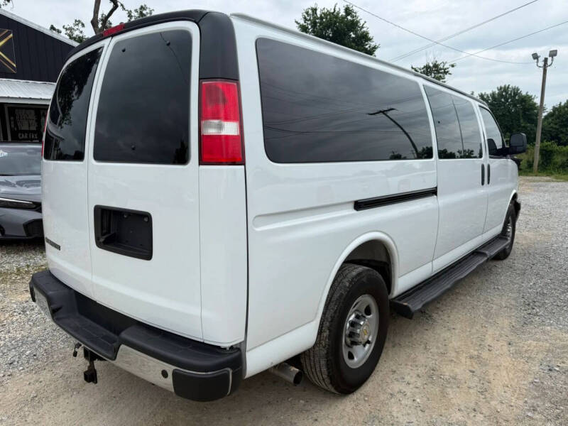 2025 Chevrolet Express LT 3500