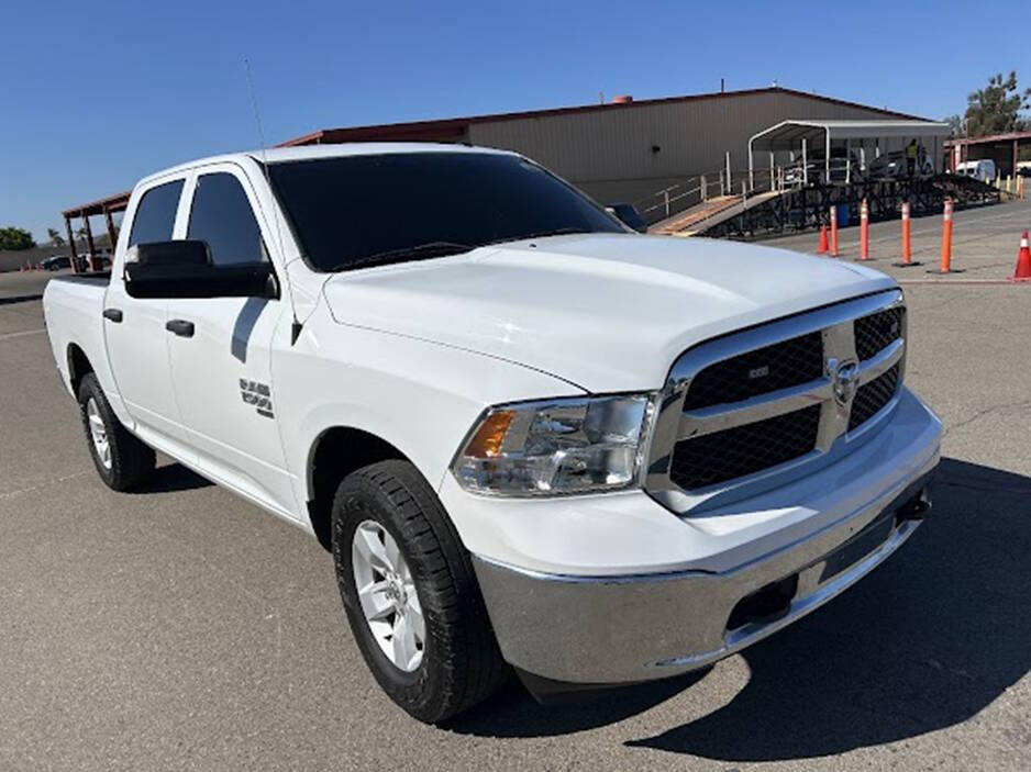 2022 RAM 1500 Classic Tradesman 4x4 4dr Crew Cab 5.5 ft. SB Pickup 