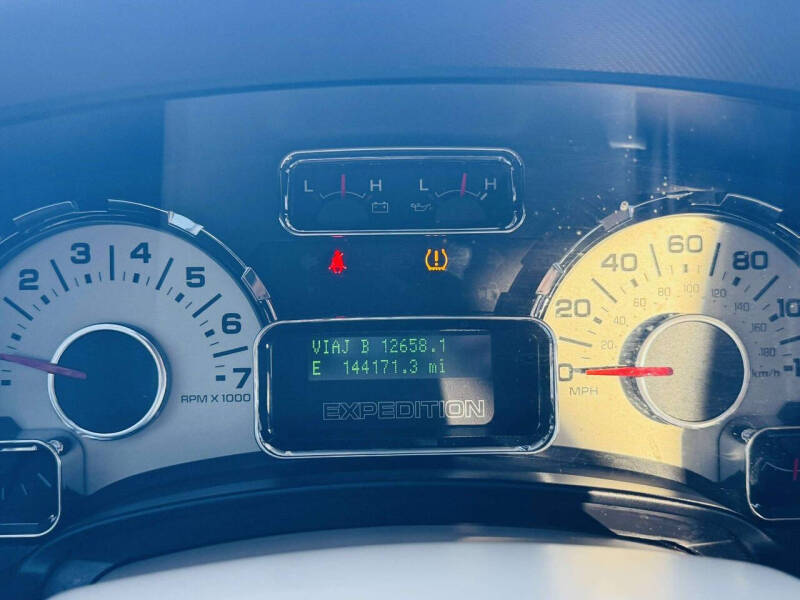 2011 Ford Expedition XLT