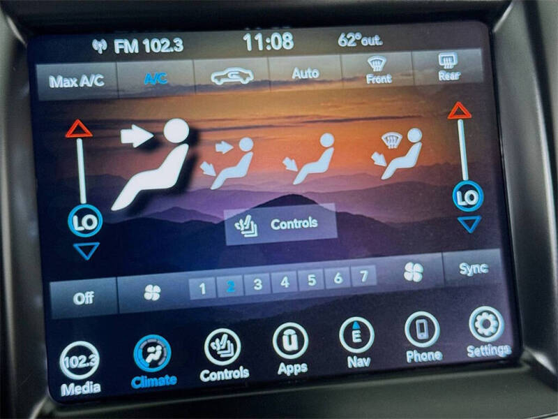 2023 Chrysler 300 Touring L