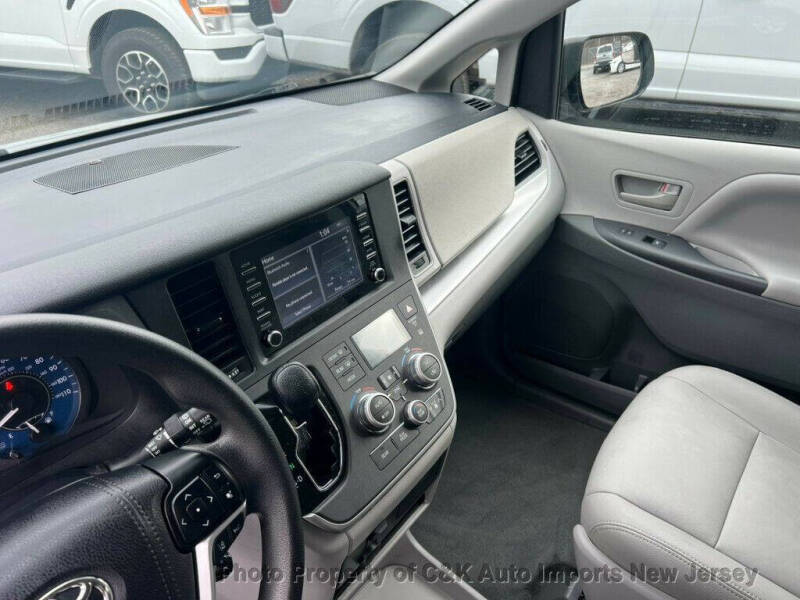 2020 Toyota Sienna L 7-Passenger