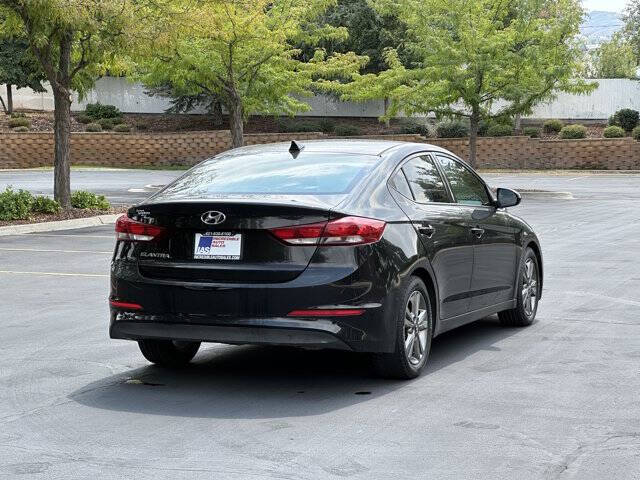 2018 Hyundai Elantra