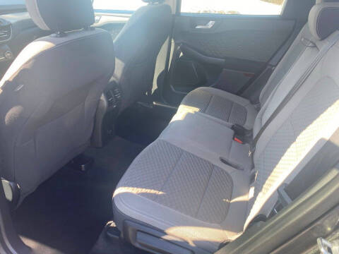 2020 Ford Escape SE