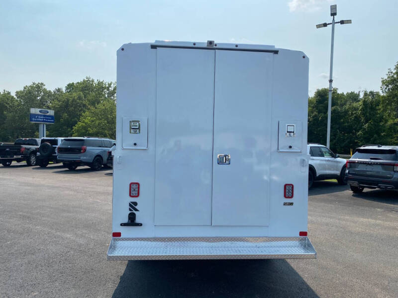 2027 Ford E-Series